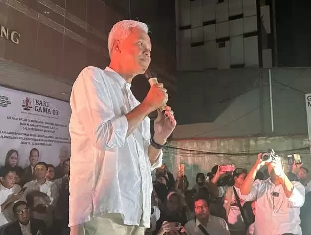 Ganjar Beberkan Isu yang Akan Dibawa Mahfud Debat Cawapres