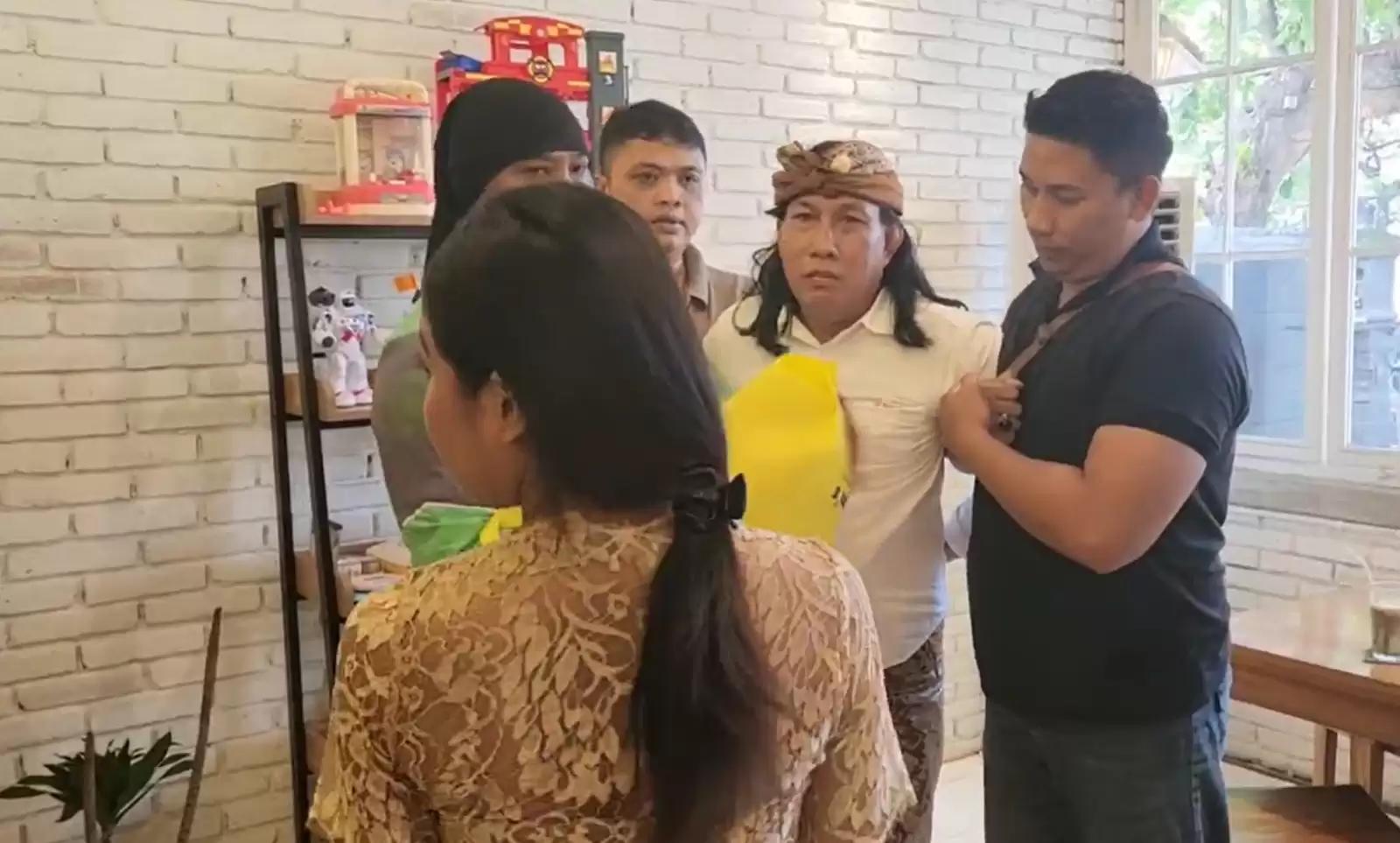 KR meminta sejumlah uang Rp10 miliar atas transaksi yang dilakukan oleh AN dengan pemilik tanah (Foto: Dok MI/Kejagung)