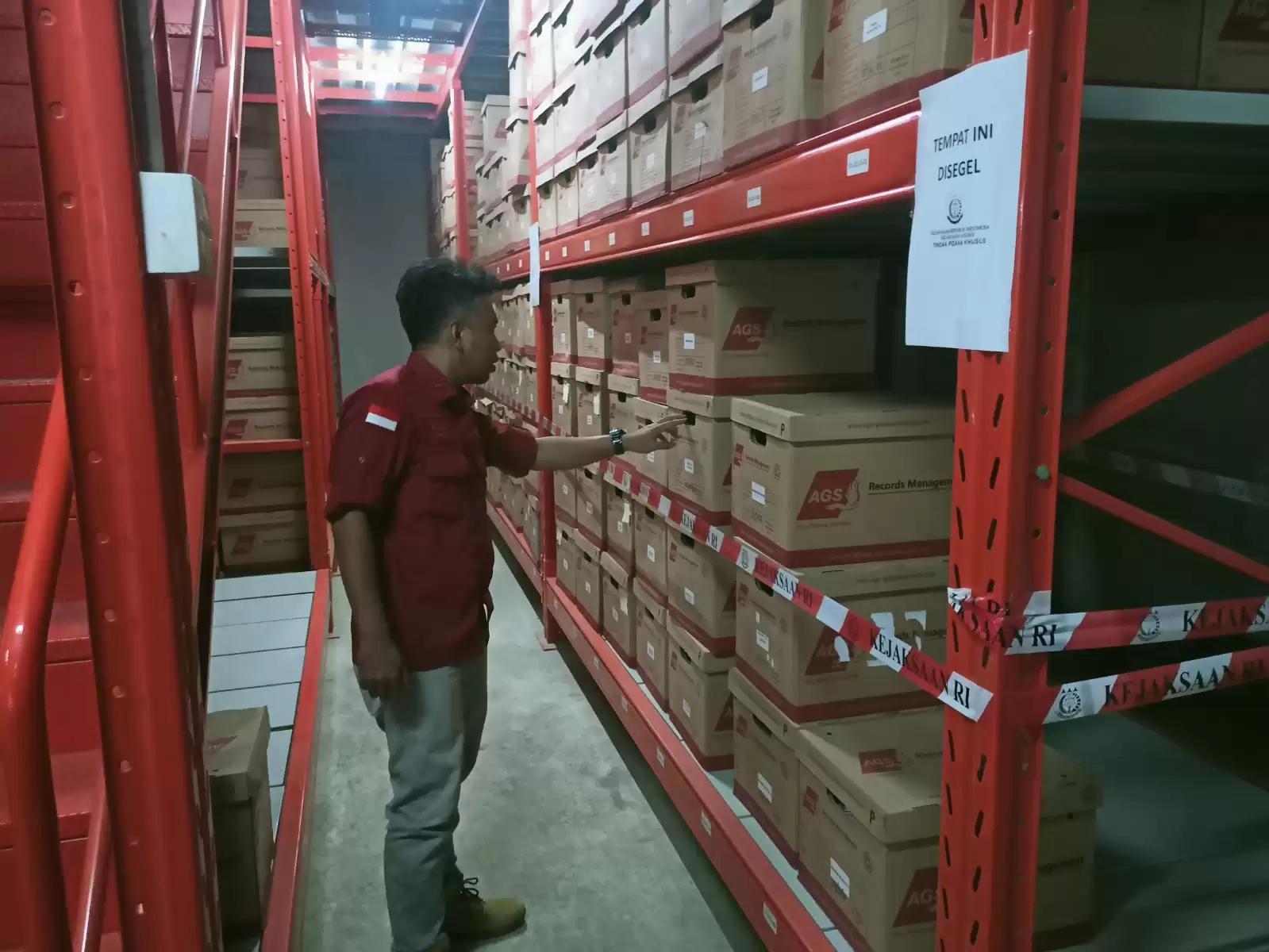 Kejagung Sita 17 Keping Logam Mulia di Kantor UBPP LM Jaktim Terkait Korupsi Komoditi Emas