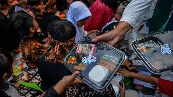 Hitung-hitungan APBN Makan Siang Gratis di Tengah Utang dan Pajak