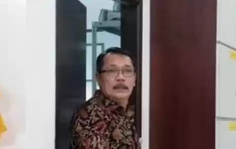 ejagung Periksa Rusbani Eks Plt Kepala Dinas ESDM Babel Tersangka Korupsi Timah yang Belum Ditahan