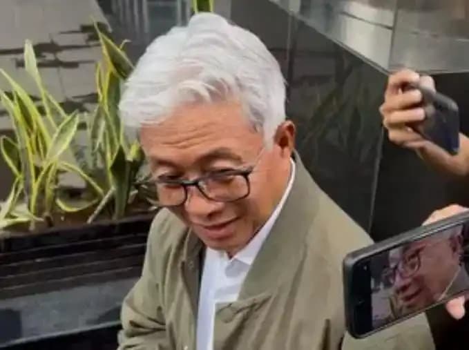 Eks Dirut Pertamina Dwi Soetjipto dan Elia Massa Usai Diperiksa soal Korupsi Kerja Sama Jual Beli Gas PGN-IAE