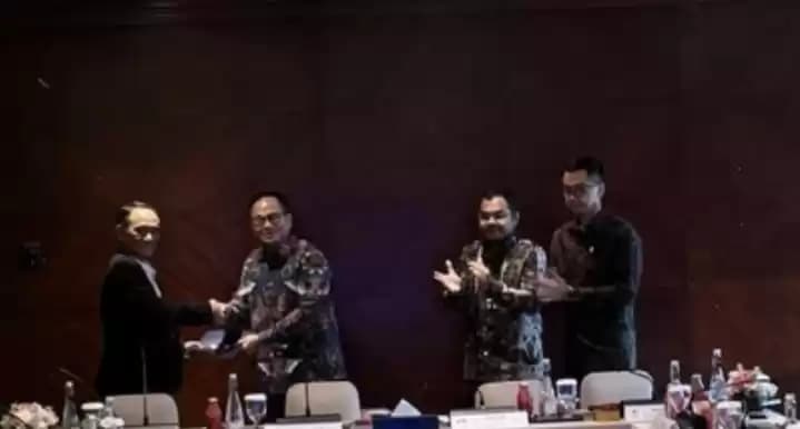 Eks Gubernur BI Burhanuddin Abdullah dan Politikus Demokrat Andi Arief jadi Komisaris Utama-Komisaris PLN