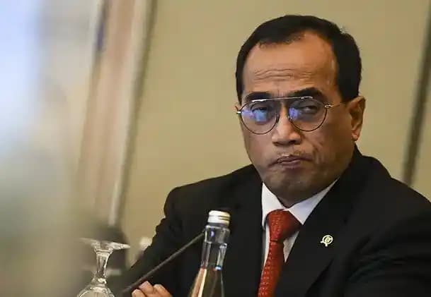 Eks Menhub Budi Karya Korupsi Jalur KA DJKA