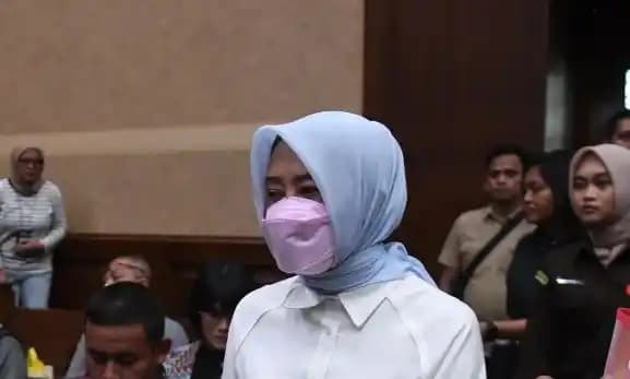 Eks Panitera PN Jaktim Rini