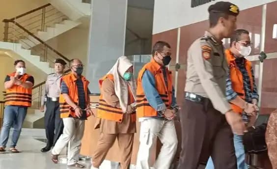 Enam Tersangka yang Terjaring OTT KPK