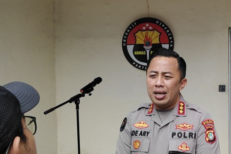 Jika Ada baliho yang Mengganggu di Jalan Laporkan Saja ke 110