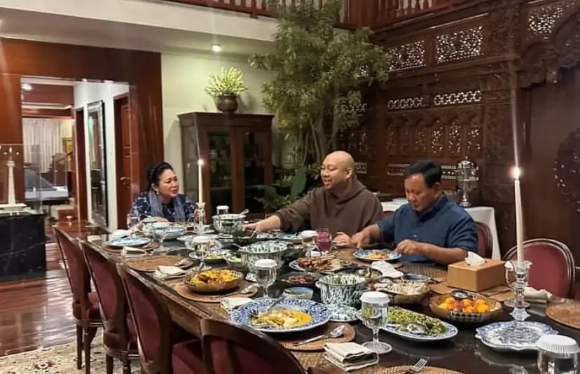 Momen Manis Prabowo Makan Malam Bareng Didit dan Siti Hediati