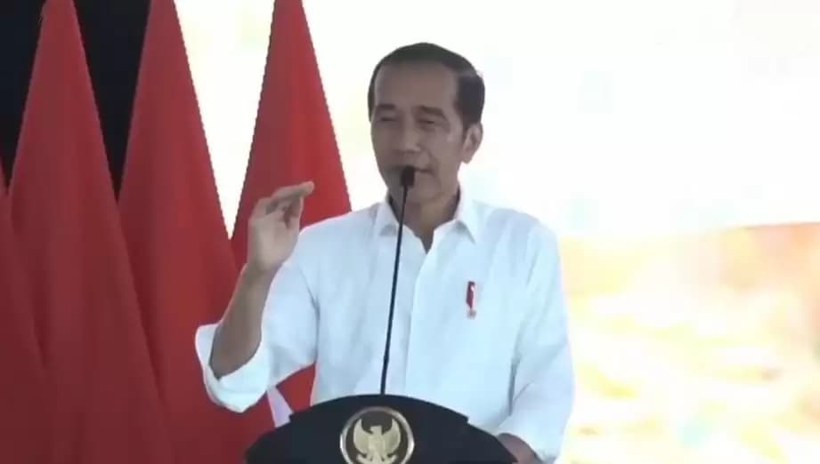 Begini Cara Jokowi Cairkan Suasana Saat Diteriaki ''Wooo...'' oleh Petani Gegara Pupuk Mahal