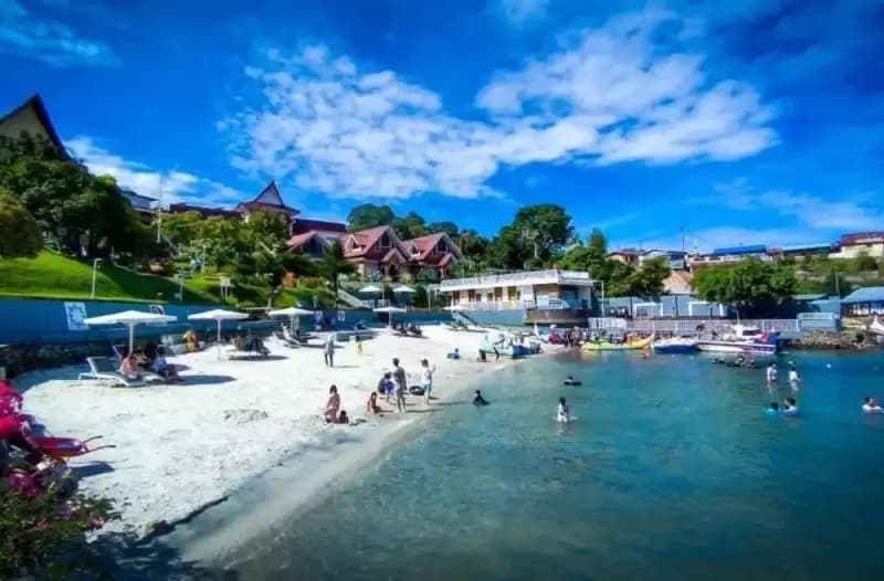 Hotel Khas Parapat di Parapat