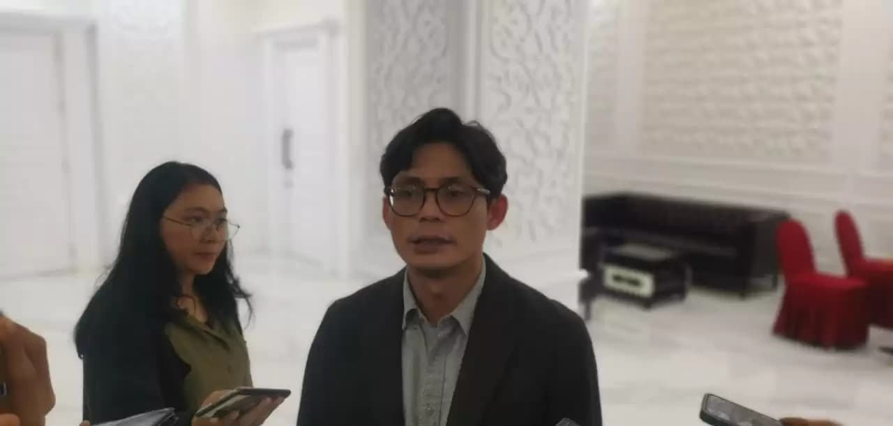 Aksi Gibran Saat Debat Capres di Mata KPU