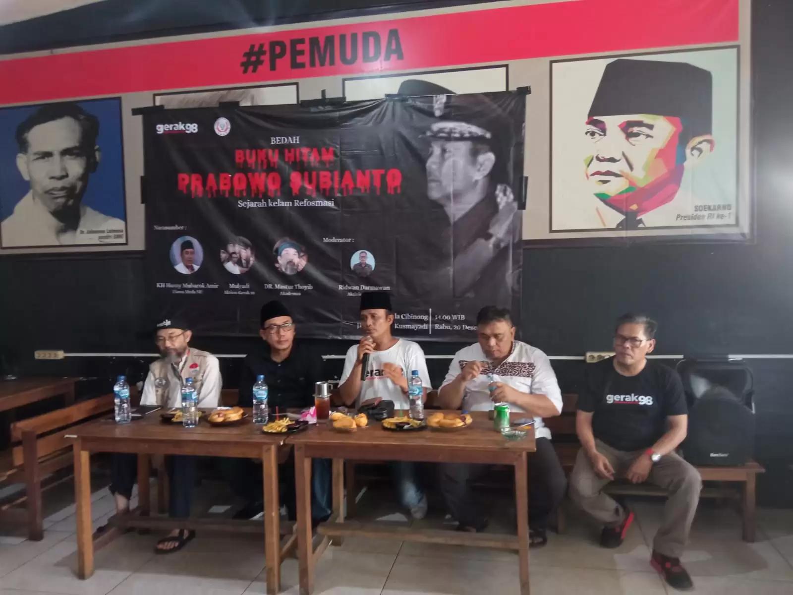 Konsisten Cegah Pelanggar HAM Masuk Istana, Buku Hitam Prabowo Dibedah Lagi