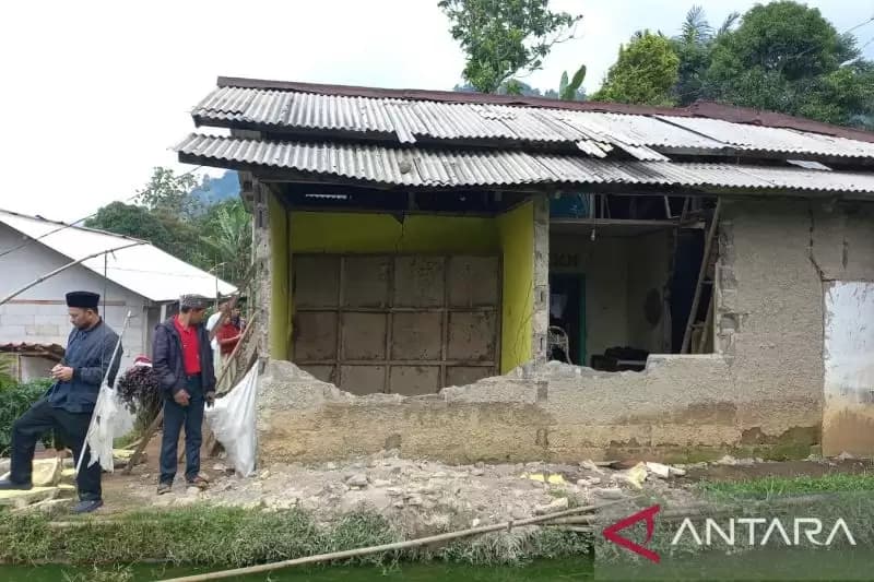 68 Rumah di Sukabumi Rusak Imbas Gempa Magnitudo 4
