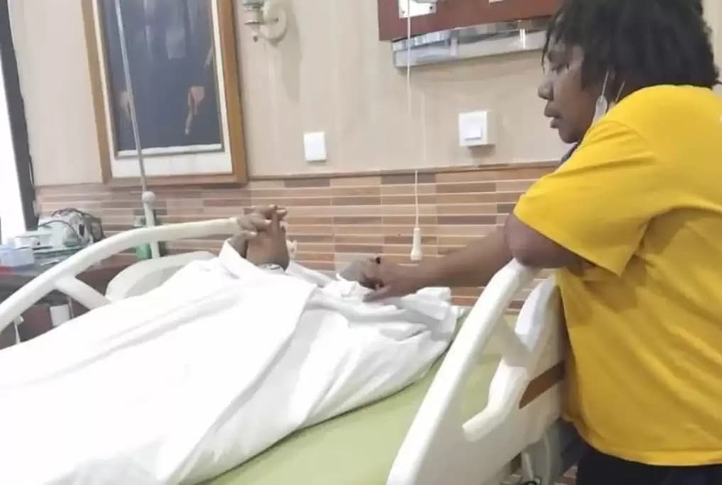 Lukas Enembe Meninggal Dunia