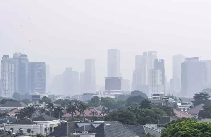 Kualitas Udara Jakarta Tidak Sehat untuk yang Sensitif Pada Sabtu Pagi