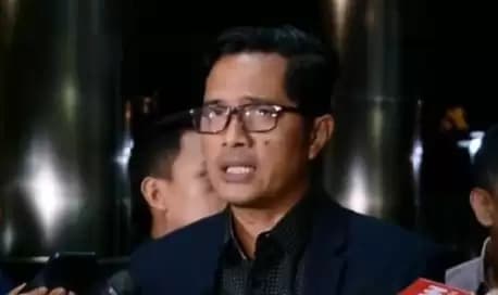 Kuasa Hukum Eks Mentan Syahrul Dicegah ke Luar Negeri: Febri Diansyah, Rasamala dan Donal Fariz