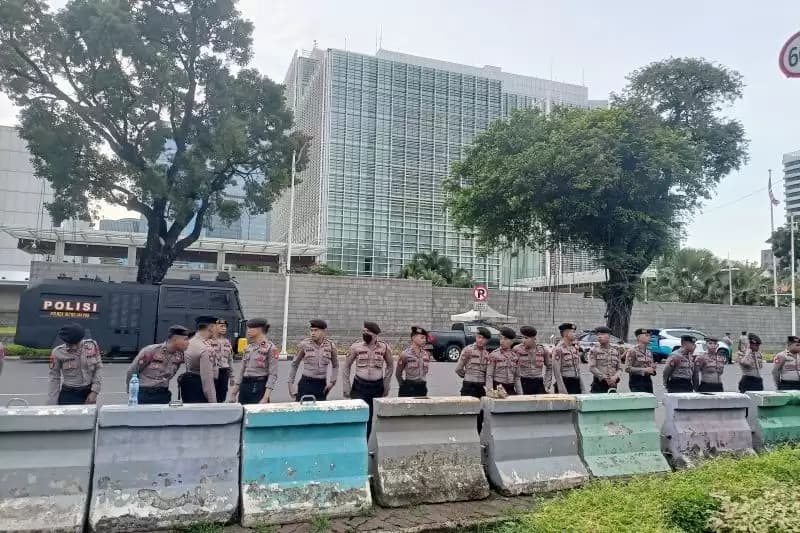 1.400 Personel Polisi Dikerahkan Jaga Hari Aksi Global untuk Gaza di Kedubes AS