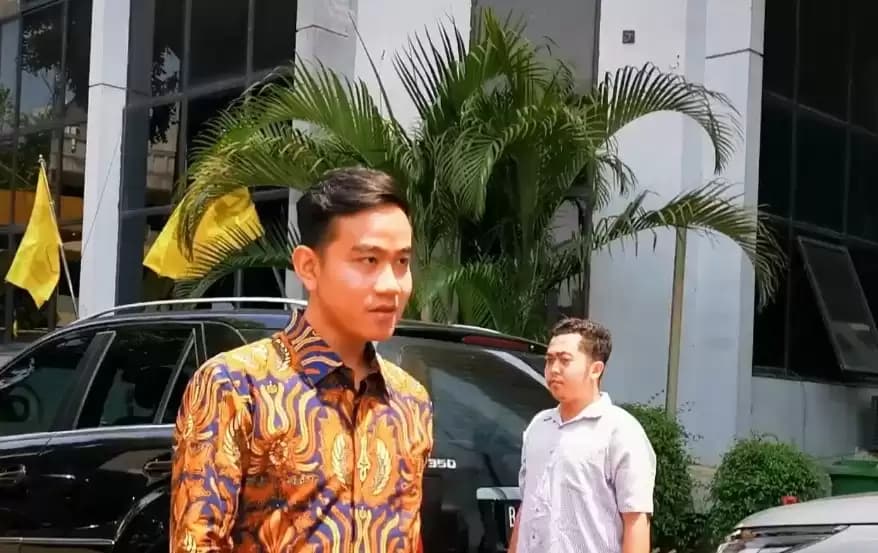 Gibran Bawa Segudang Data di Arena Debat