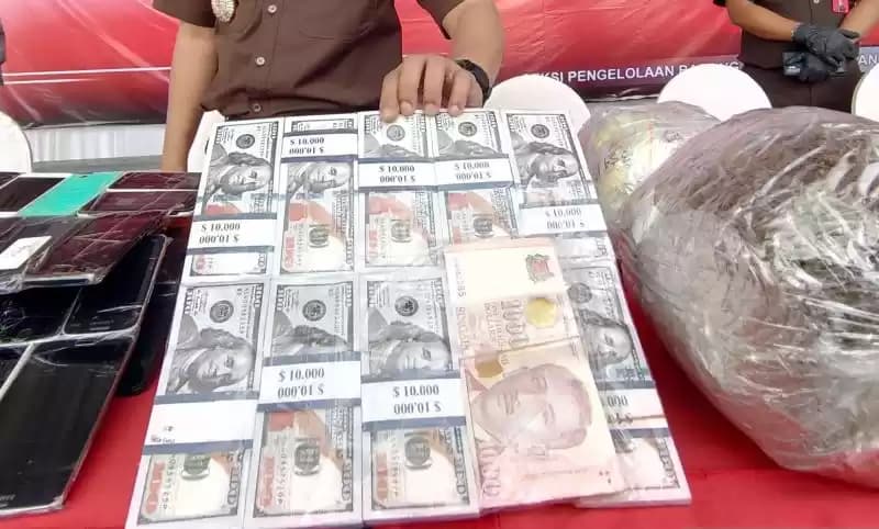 Foto Barbuk Uang Palsu