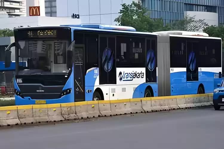 Foto Bus TransJakarta