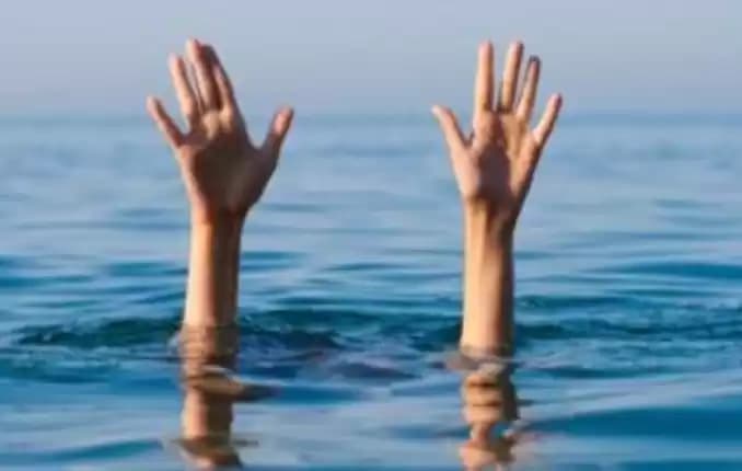 Foto Ilustrasi tenggelam