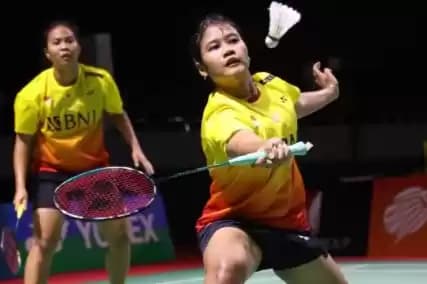 Foto Jesita Putri MIANTORO & Febi SETIANINGRUM