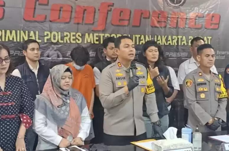 Foto Jumpa pers pengungkapan kasus penganiayaan seorang wanita berinisial AIP (20) oleh pacarnya.(Foto: Antara)