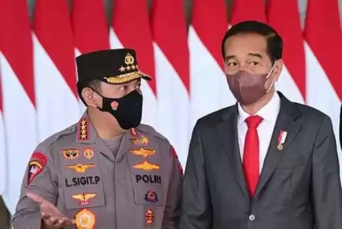 Foto Kapolri dan Jokowi