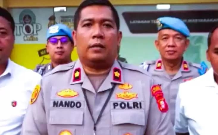 Foto Kapolsek Cilincing Kompol Fernando Saharta Saragi