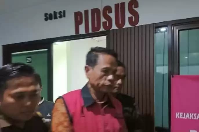 Foto Kepala Disparpora Kota Serang jadi Tersangka Kasus Penyewaan Lapak
