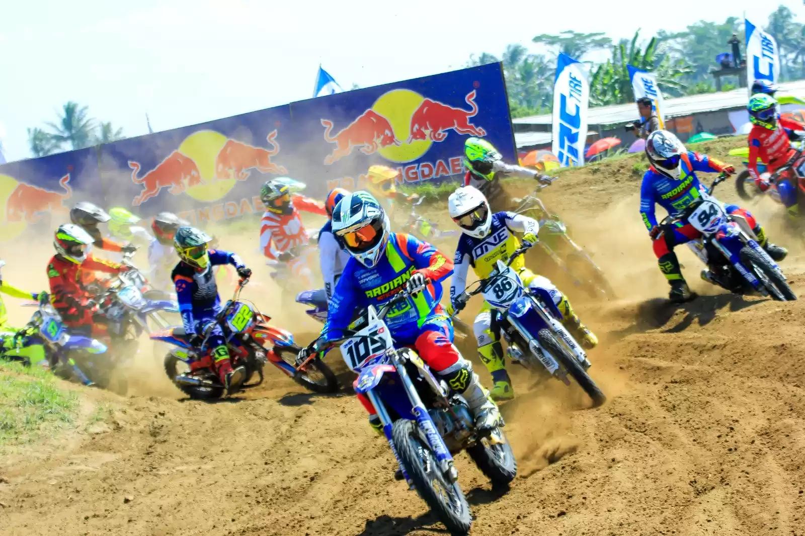 Foto Para Pembalam Motor Cross
