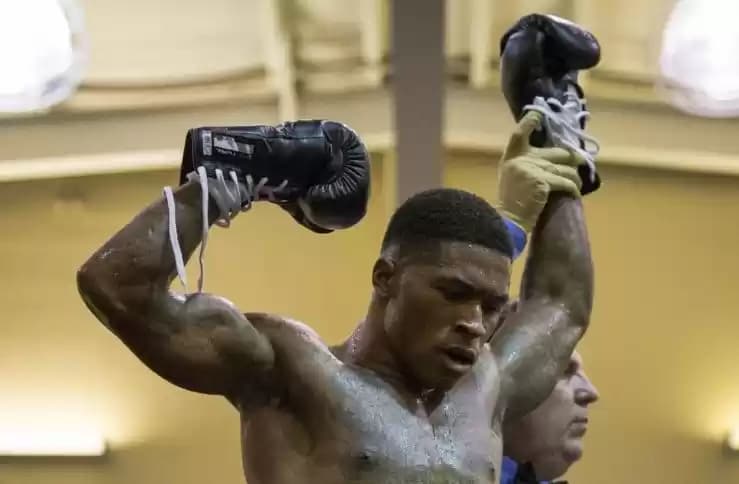 Foto Petinju Deon Nicholson