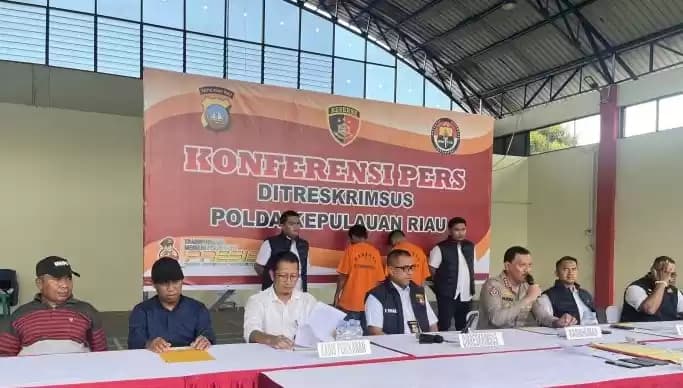 Foto Polda Kepri ungkap kasus penyalahgunaan BBM subsidi