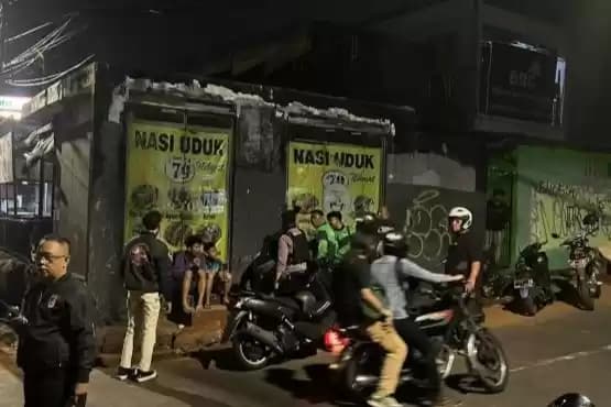 Foto Polisi Tangkap Remaja Bersajam di Jakbar