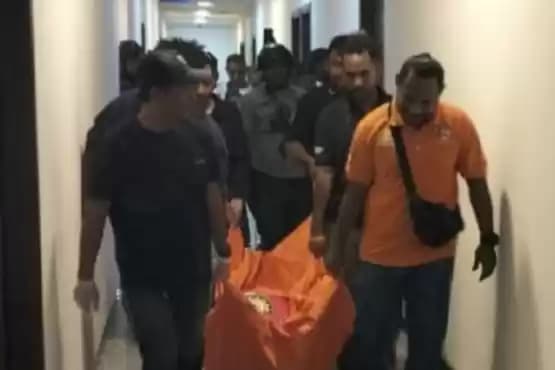 Foto Polres Jayapura evakuasi jasad Anggota DPRD jayawijaya