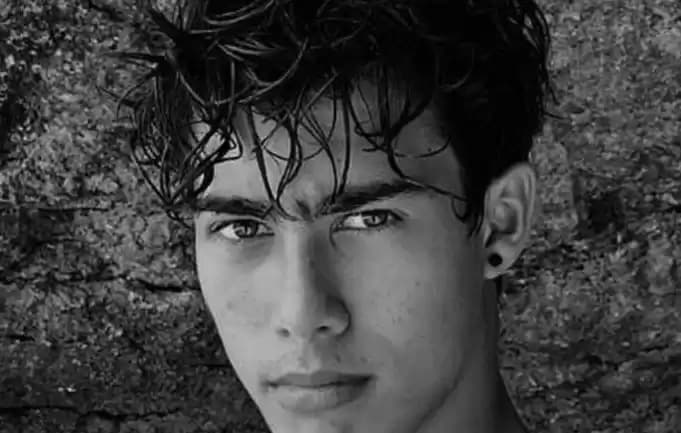 Foto Potret suami aktris Jennifer Coppen, Yitta Dali Wassink