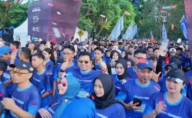 Foto Ribuan Pelari Ikuti Lomba Lari Nasional