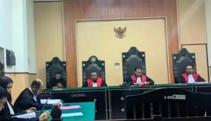 Foto Sidang kasus korupsi dana Desa Gemel