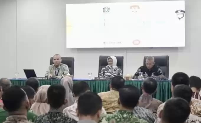 Foto Spesialis Koordinasi dan Supervisi KPK Wilayah Jatim