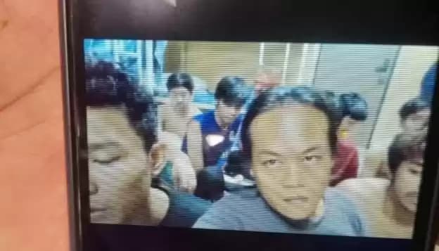 Foto warga Kecamatan Kebonpedes, Kabupaten Sukabumi, Jabar yang menjadi korban TPPO di Myanmar