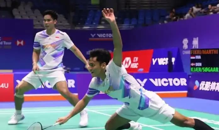 Ganda putra Indonesia Muhammad Shohibul Fikri/Daniel Marthin beraksi