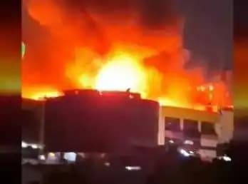 Gedung Glodok Plaza Kebakaran