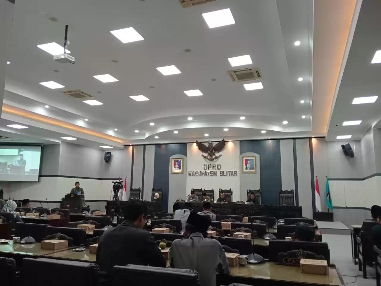 Gelar Paripurna Pandangan Umum Fraksi, Ketua DPRD Kabupaten Blitar: RPJPD Pedoman Arah Pembangunan 2025-2045