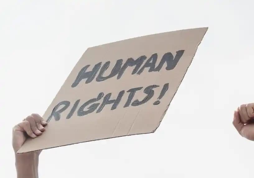 Genosida, Ethnic Cleansing, Pelanggaran HAM Berat