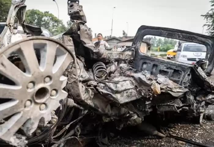 Granmax sebab kecelakaan tol japek