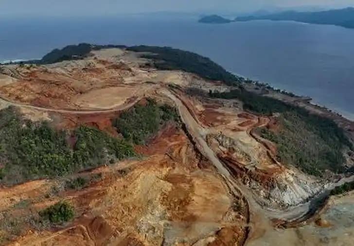 Greenpress Indonesia Desak Pemerintah Hentikan Tambang di Pulau-Pulau Kecil Raja Ampat