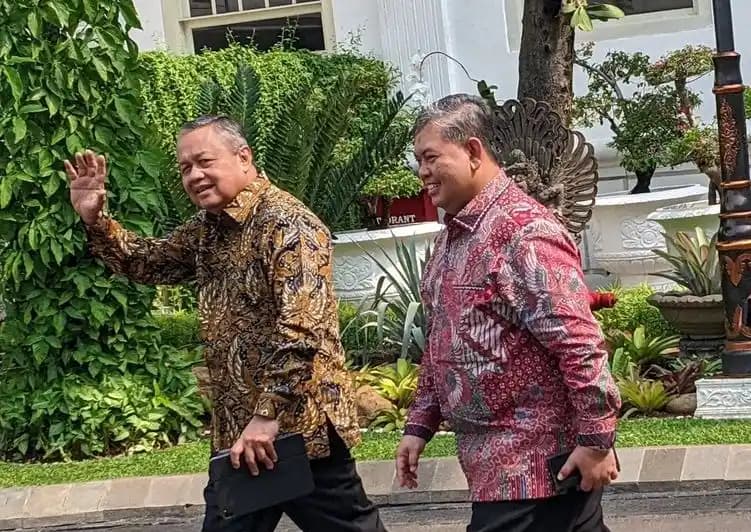 Gubernur Bank Indonesia (BI) Perry Warjiyo bertemu Presiden Prabowo Subianto di Istana
