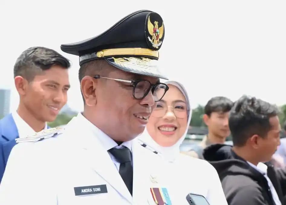 Gubernur Banten Andra Soni