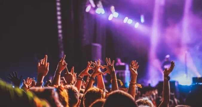 Promotor Musik Tolak Larangan Sponsor Rokok