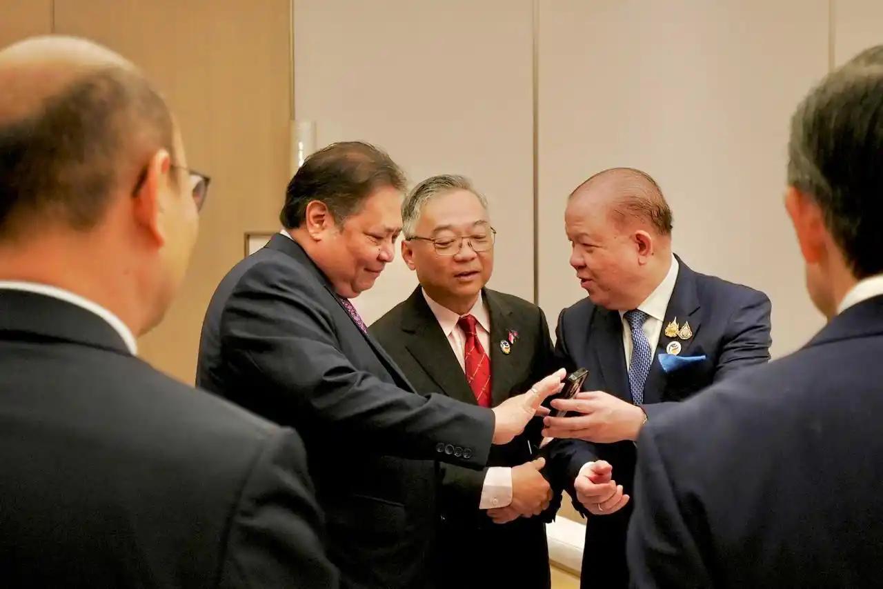 Hadir di Pertemuan Dewan MEA, Menko Airlangga Dorong Penyelesaian Perundingan Ekonomi Digital